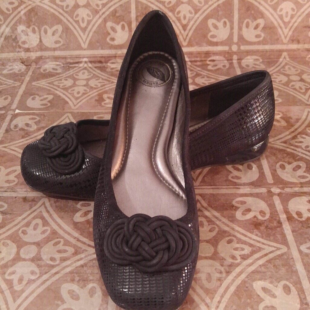 Nuture Flats | Navy Blue | 7 1/2M | A1234